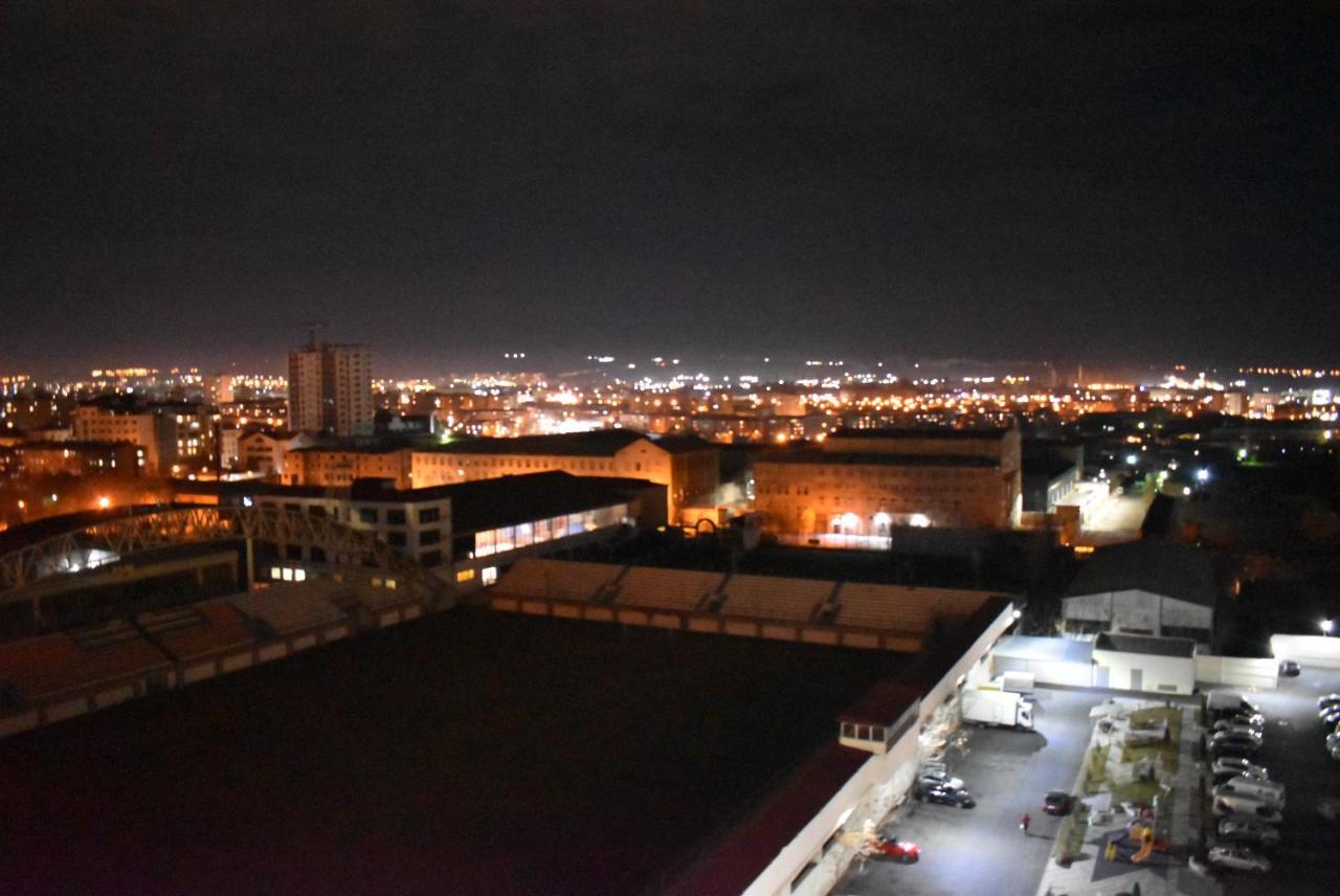Loft Apartment In Yerevan Ngoại thất bức ảnh